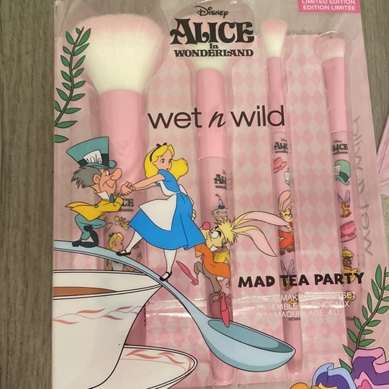 NWT Wet n Wild Alice In Wonderland RARE Large Lot 12 Piece Make Up Cosmetic Set
