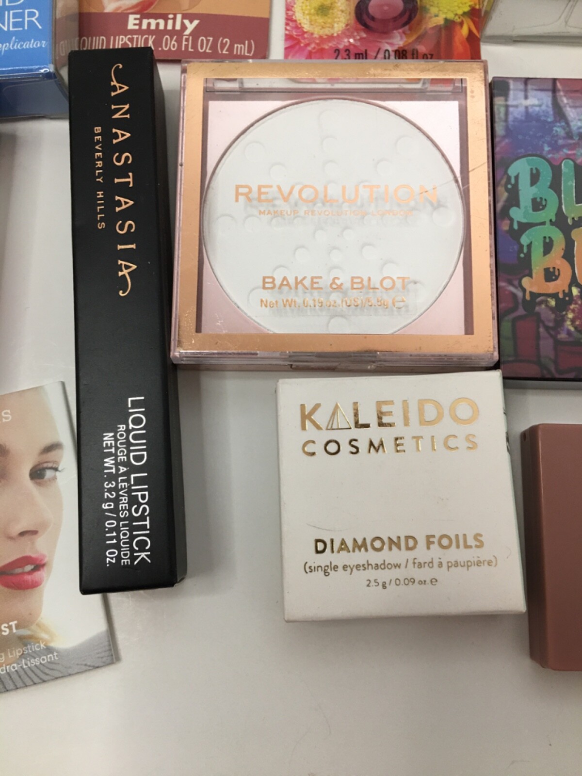 Mixed lot of 14 make up lip,eye,blush,nail