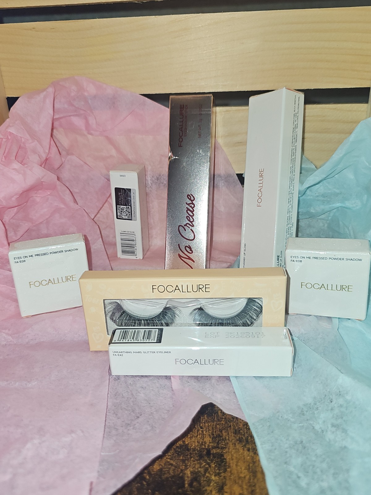 7pc Focallure Makeup Lot No Crease Concealer Glitter Eyeliner Lashes New