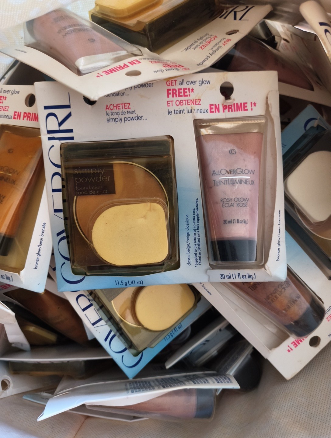 Huge High End Makeup Lot 4 CoverGirl Powder & Highlighter Kits READ