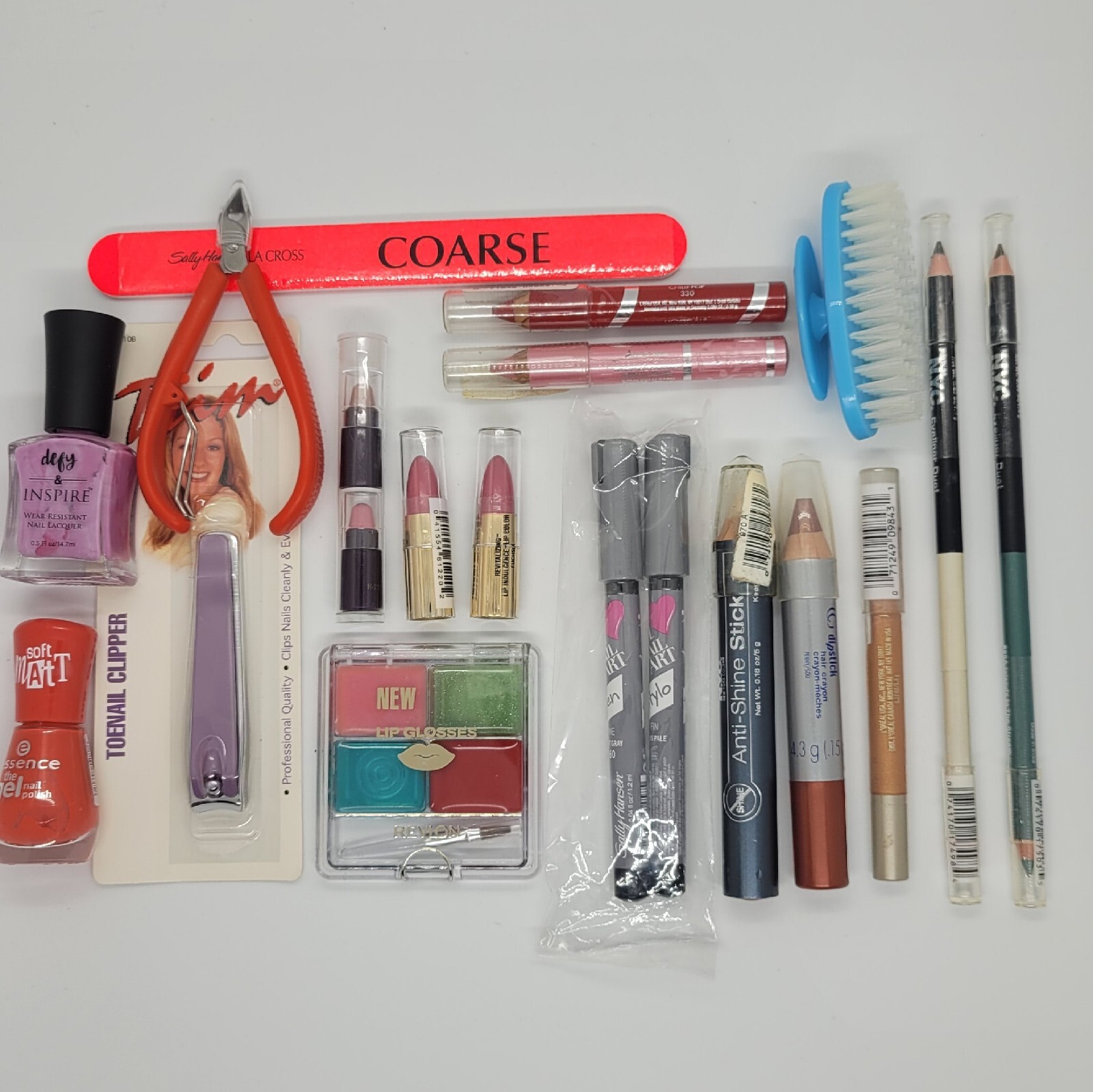 Mixed Beauty Lot 15 Items L’Oreal Revlon CoverGirl Sally Hansen Essence NYC NEW
