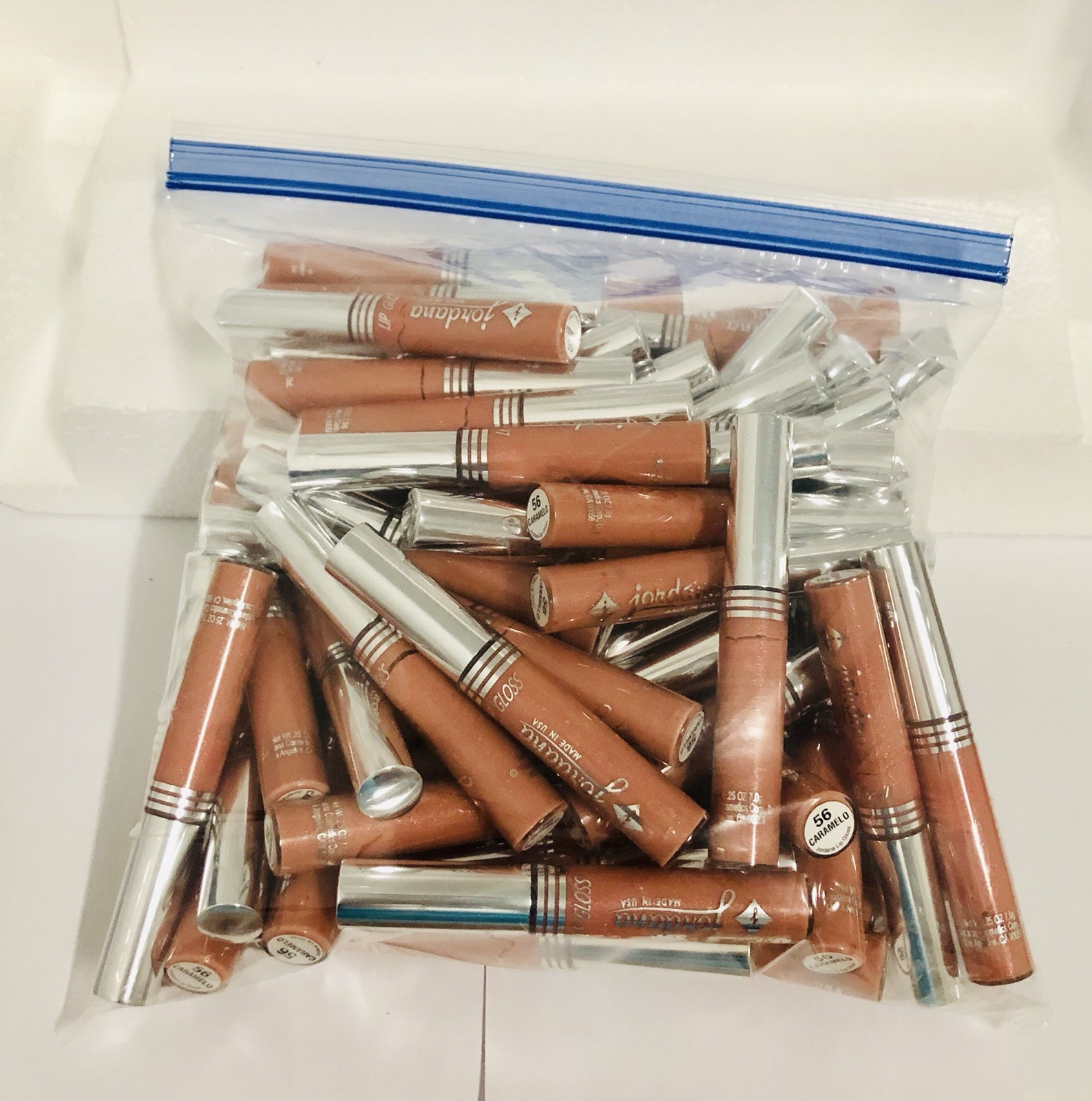 2,647 BRAND NEW PIECES of Jordana & Wet N Wild Makeup Lot RETAIL FOR OVER $10k