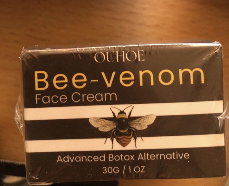 Woman’s Self Care Mixed Lot Neutrogena – Bath Gel Bee Venom Conditioner Mask New