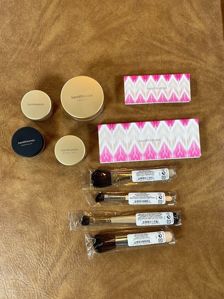 Bare Minerals Escentuals Makeup 10 Pieces Eye Color Blush Foundation Brush’s NEW
