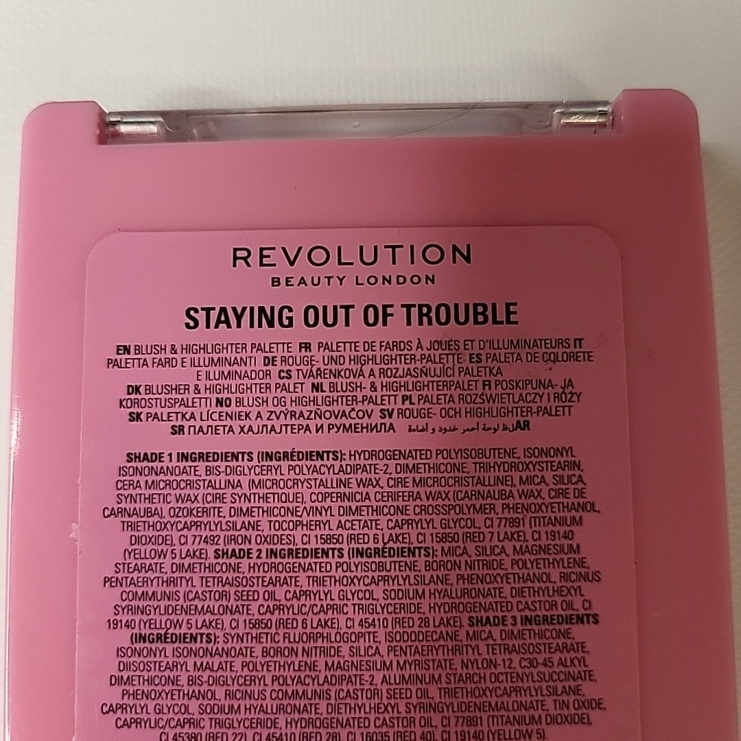 REVOLUTION X CLUELESS 30th Anniversary Staying Out Of Trouble Blush & Highlight