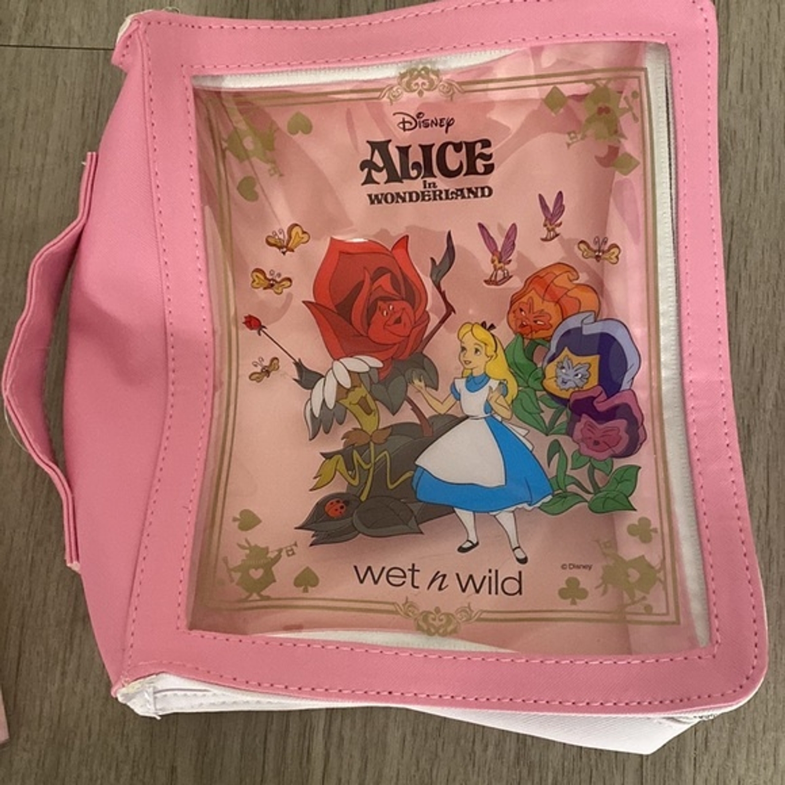 NWT Wet n Wild Alice In Wonderland Medium Lot 5 Piece Make Up Cosmetic Set