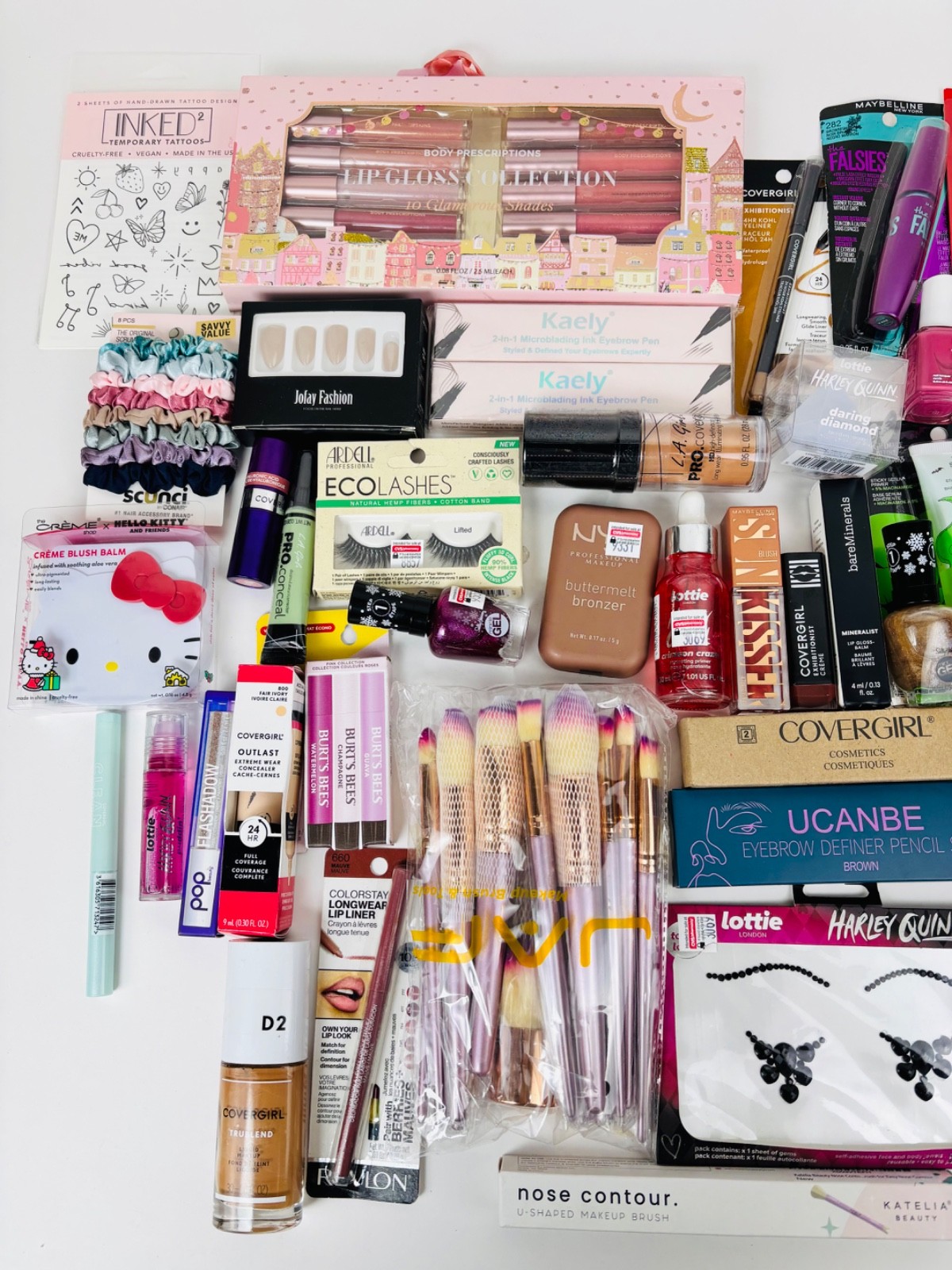 50 Piece Wholesale/ Lot of Mixed Makeup&Beauty Tools NEW