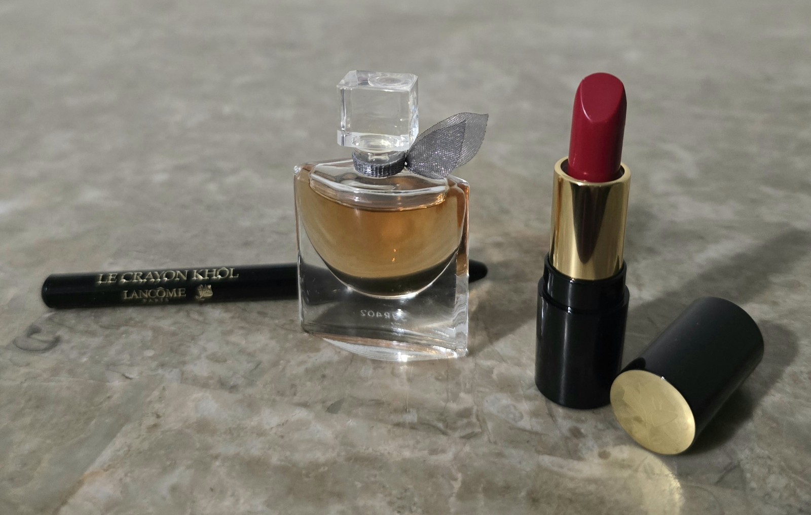 Lancome TRAVEL SIZE Lot: Le Vie Est Belle Perfume, Black Eyeliner, Lipstick NEW