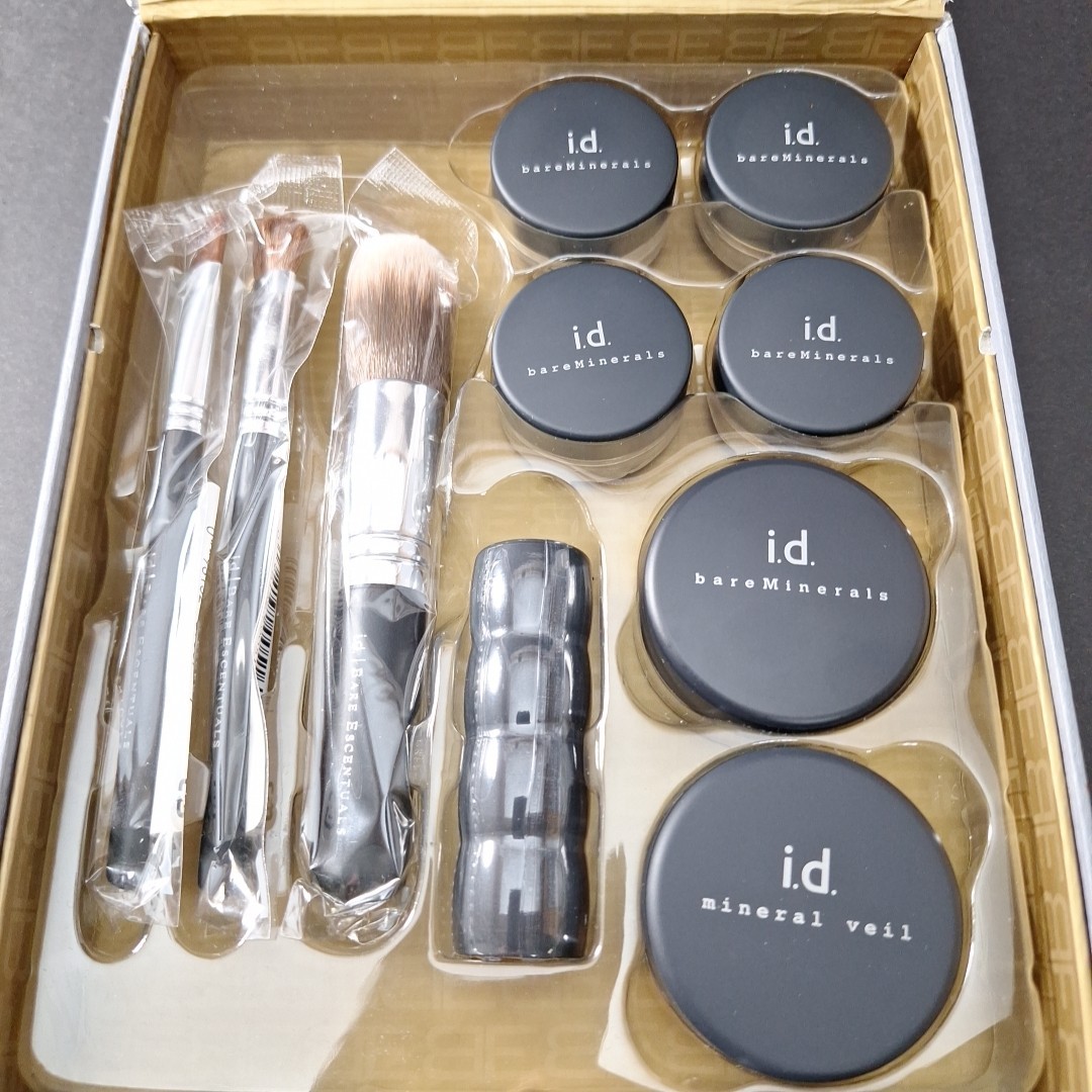 bareMinerals Bare Escentuals Liner Shadow 10 Piece Flawless Luxury Collection