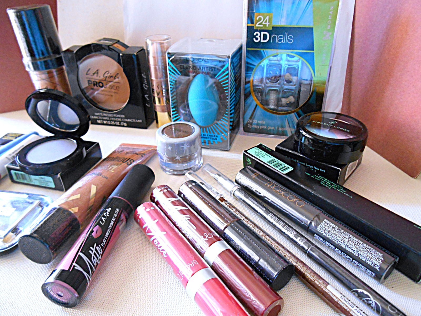20 Piece Mixed Makeup Lot -Full Size – Tan M30
