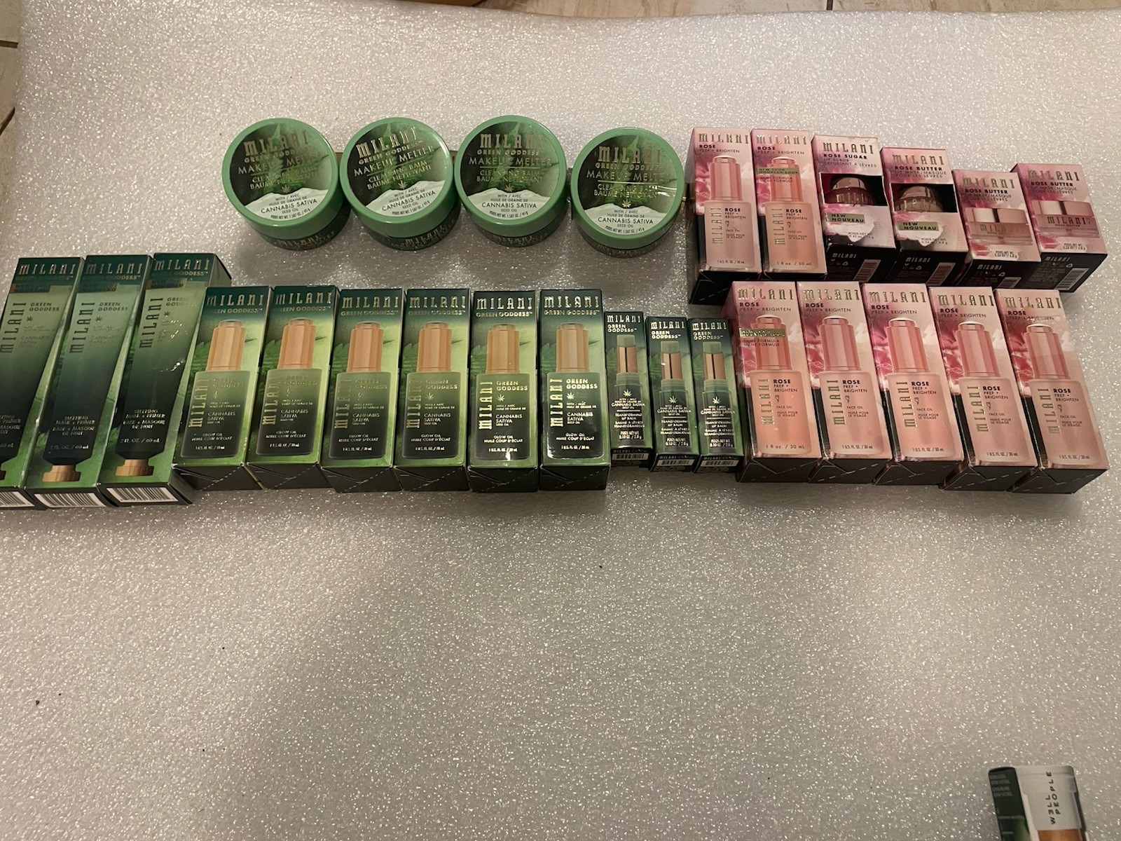 27 X Milani Mixed Green Goodness, & Milani Rose Mixed Lot View Photos!