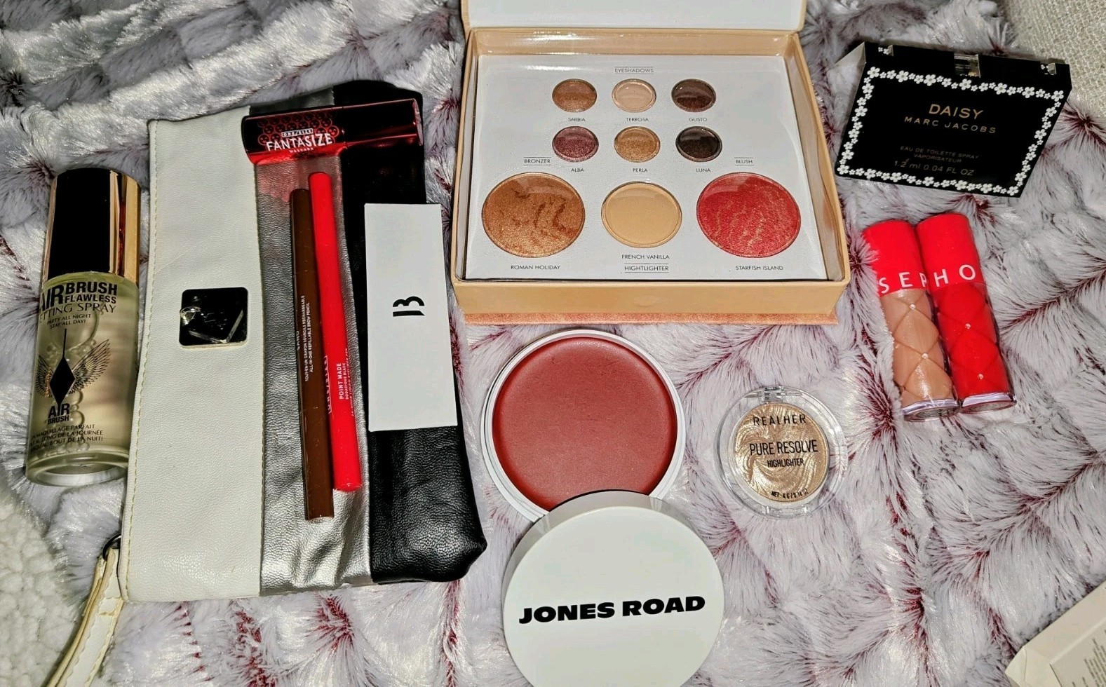 Beauty Bundle Feat- C.Tilbury , One/Size, Sephora, Realher, Jones Road, Byredo