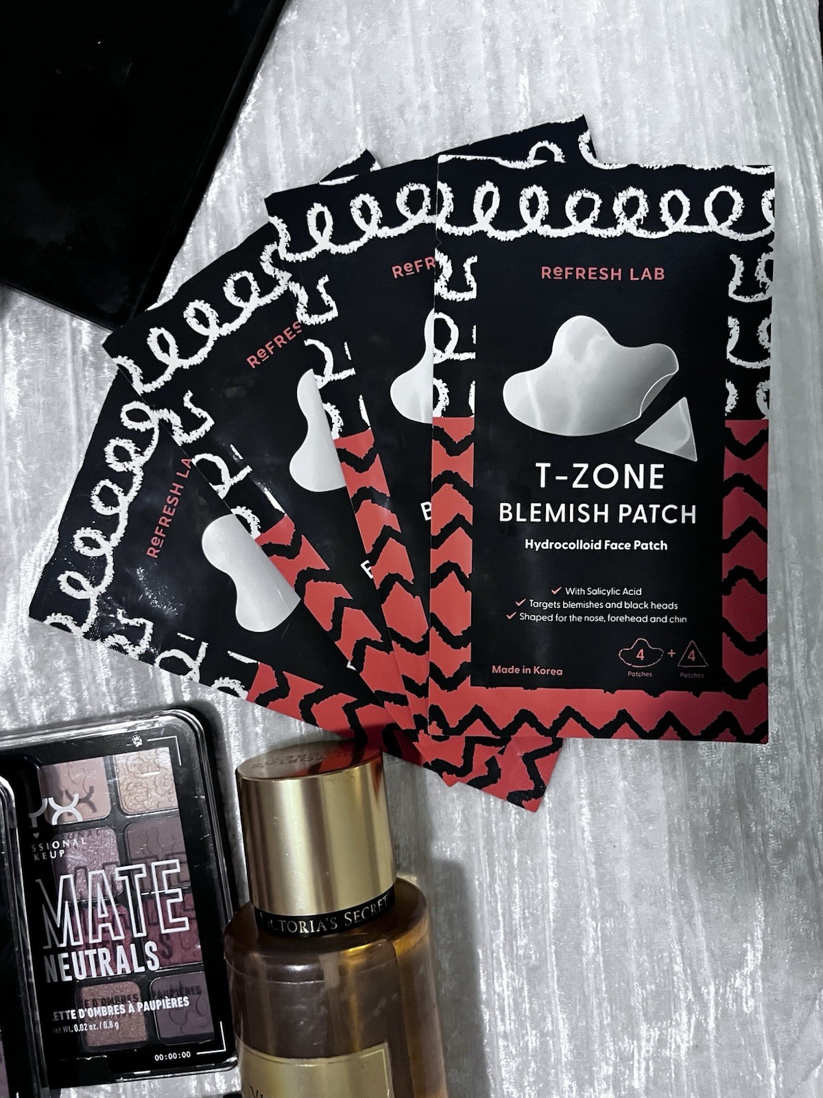 Beauty Mystery Box – 15 +5Makeup Items | Elizabeth Arden, Revlon, Almay & More