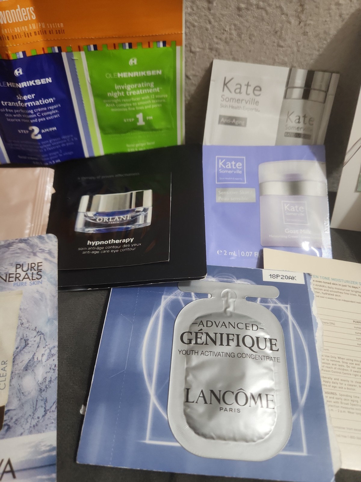 LOT OF 10 HIGH-END SKINCARE SAMPLES PACKETS