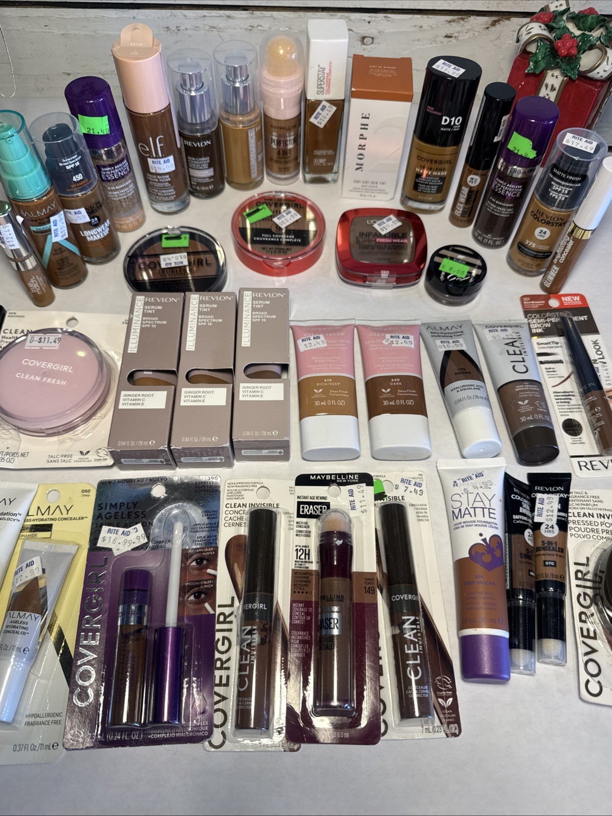 40 piece Wholesale Makeup Lot Covergirl L’OREAL Revlon Maybelline Almay & More!