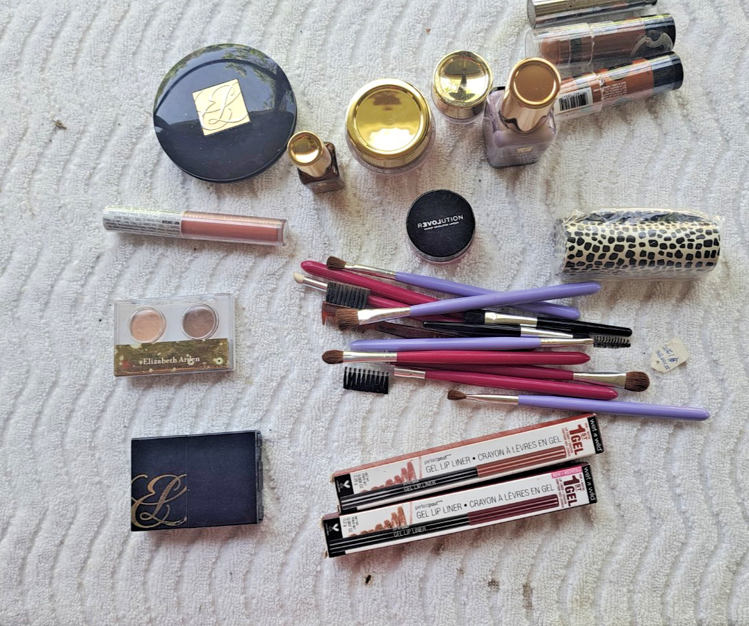 Makeup Lot: Estee Lauder, Wet N Wild , ReVolution, Plus Pre-owned brushes