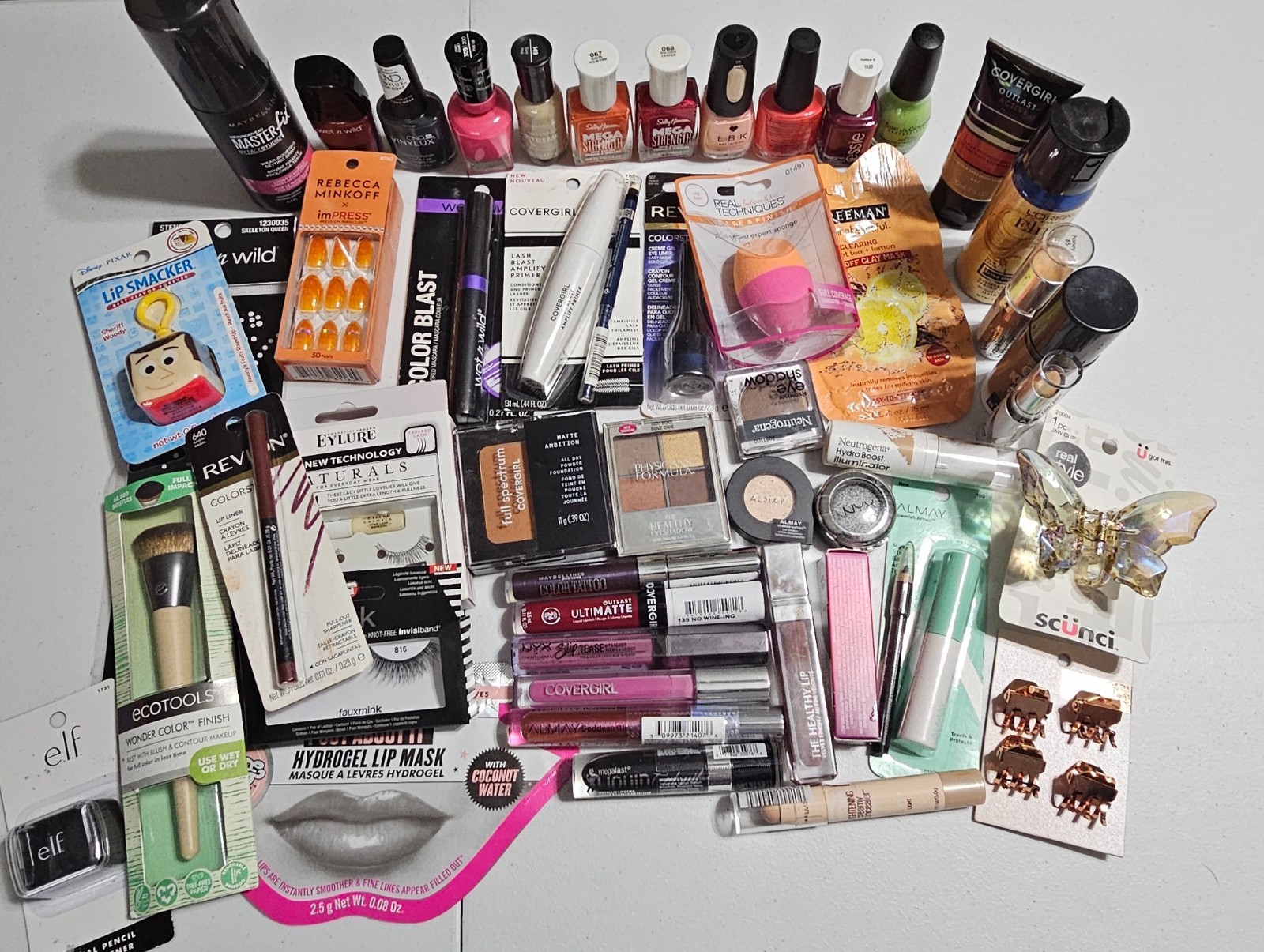 WHOLESALE LOT 50 PIECE ASSORTED NAME BRANDS COSMETICS-FAST SHIPPING!!
