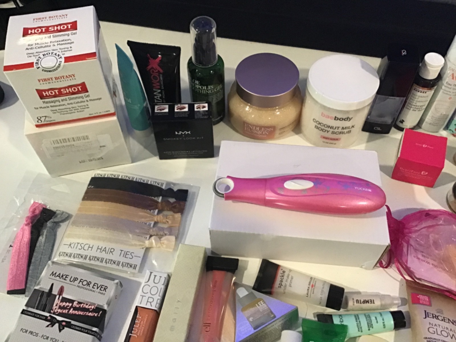 Wholesale MIXED MAKEUP LOT ulta Eyeshadow Lip Crayons + More (C)