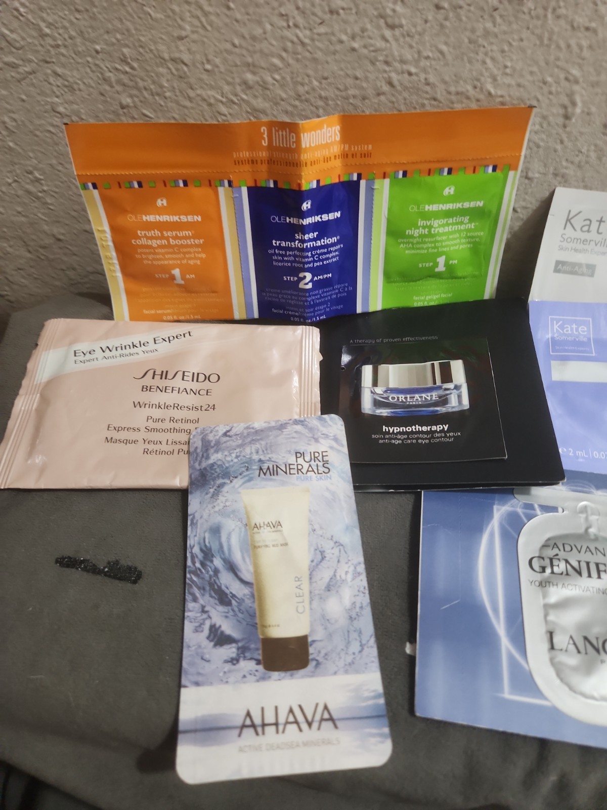 LOT OF 10 HIGH-END SKINCARE SAMPLES PACKETS