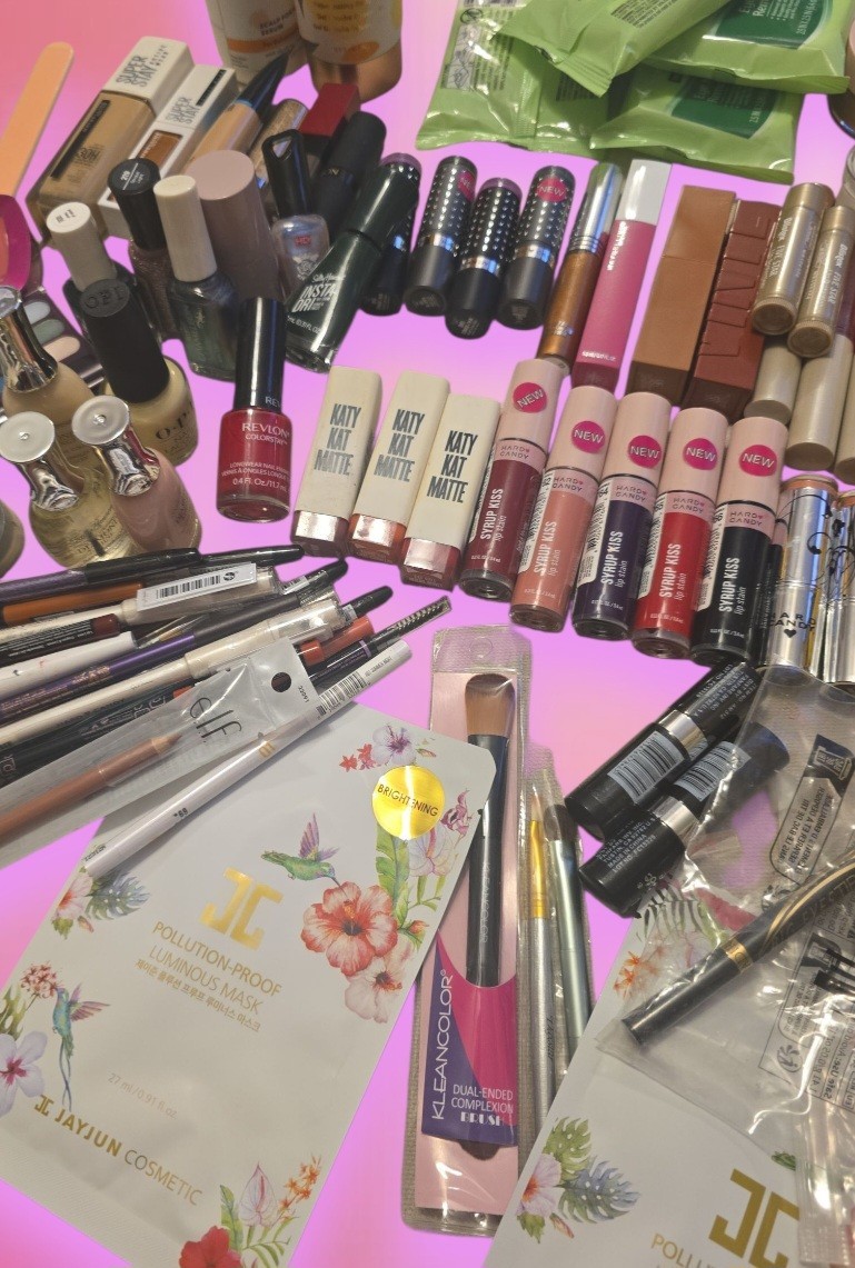 Wholesale MAKEUP LOT ~ 12 NEW COSMETIC ITEMS Gift Sets & Easter Basket Stuffers
