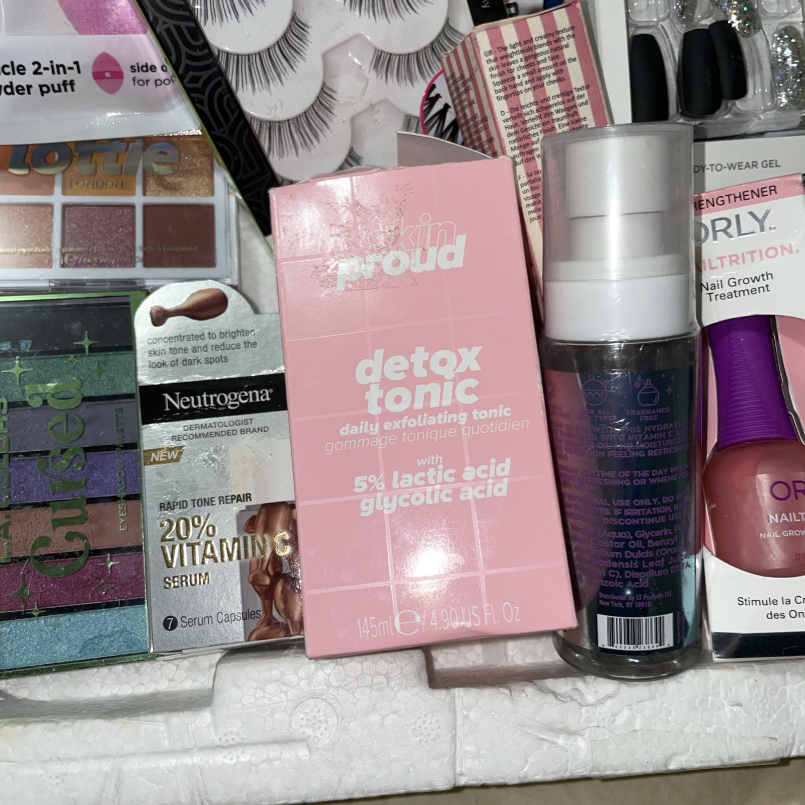 23 Piece Mixed Makeup Lot Orly Neutrogena Kiss Flormar Elle Lottie Justice