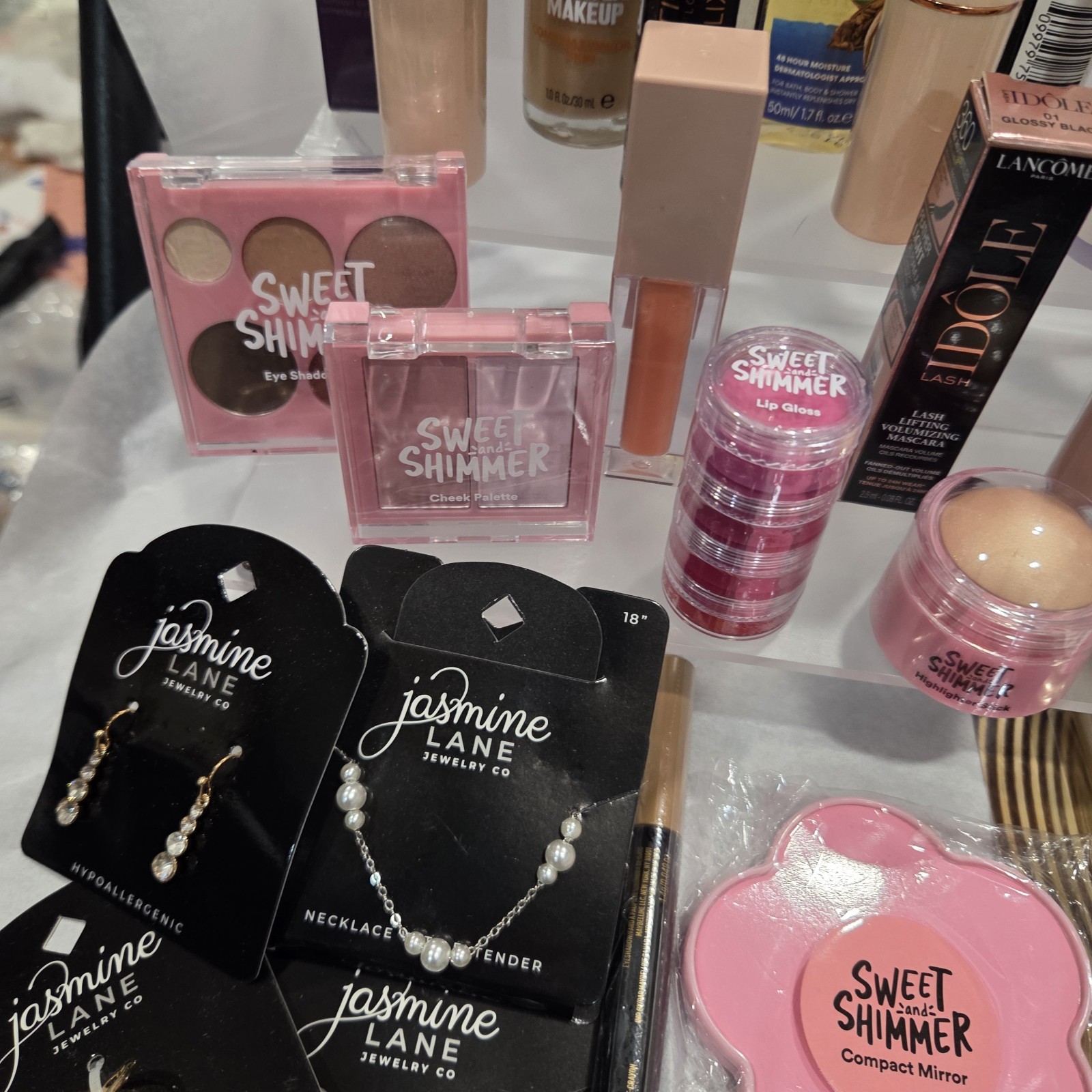11 pc Mixed MAKEUP BEAUTY Lot Cosmetic Bundle Lots Skin , Self Care Cosmetics