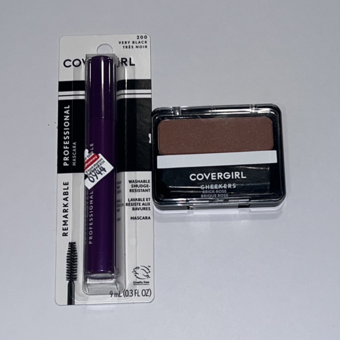 COVERGIRL Professional Mascara Very Black & Cheekers Brick Rose Blush Cruelty-F…