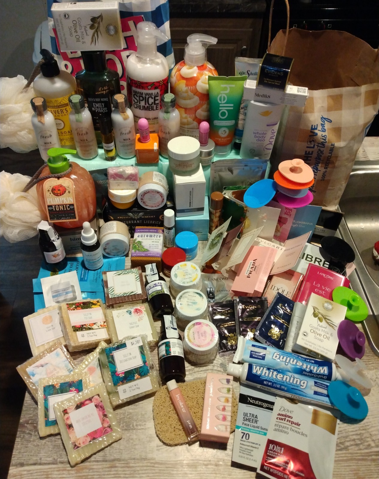 Huge New Upscale Mixed Beauty Bath Body Fragrance Skin Care Lot All Sizes Bundle