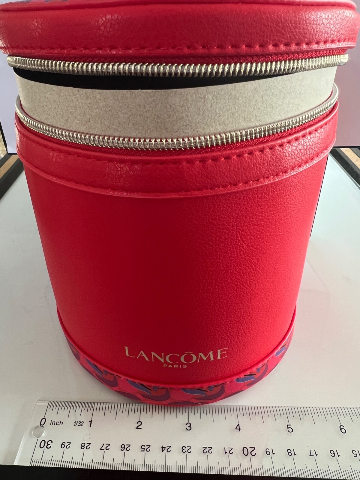 Lancôme makeup Travel Case 6″ Round Red Color NEW NO BOX”VIP GIFT RARE”FAST SHIP