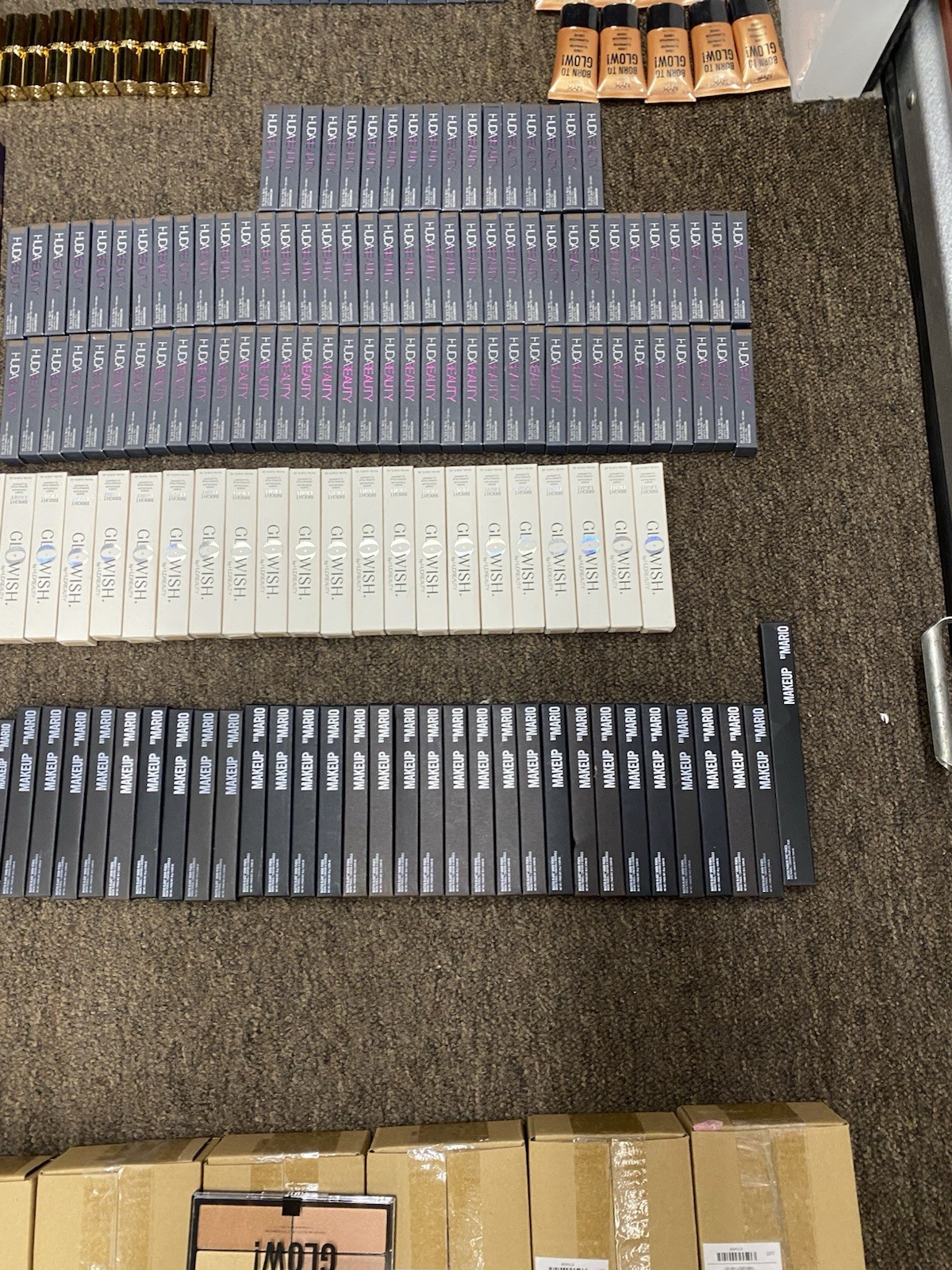Huge Lot Of High End Makeup 371 Pieces Makeup By Mario NYX Huda Beauty Merit