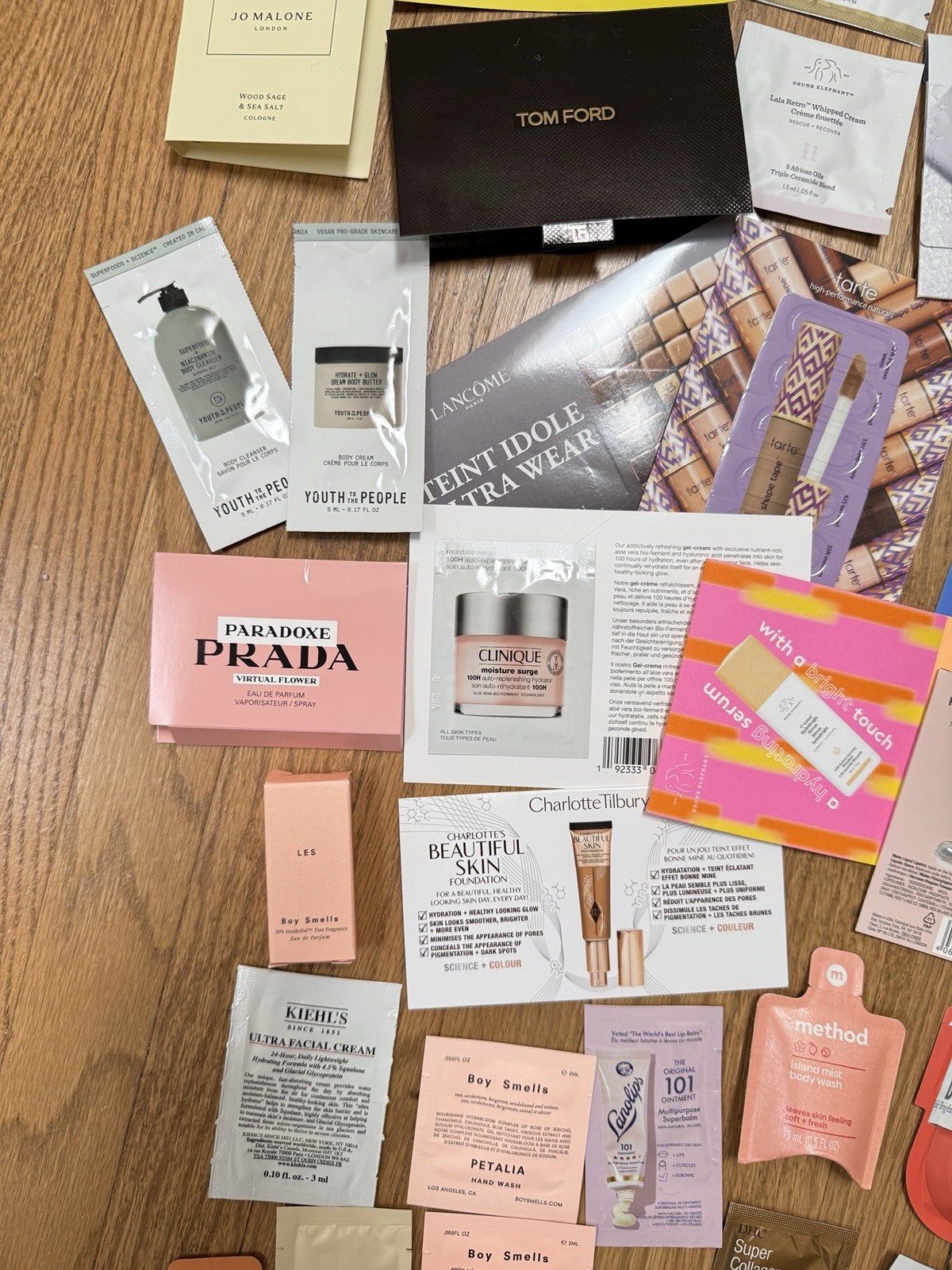 Huge 40 Travel Sample Lot Makeup Bag Tom Ford Fresh Drunk Elephant Prada Tarte
