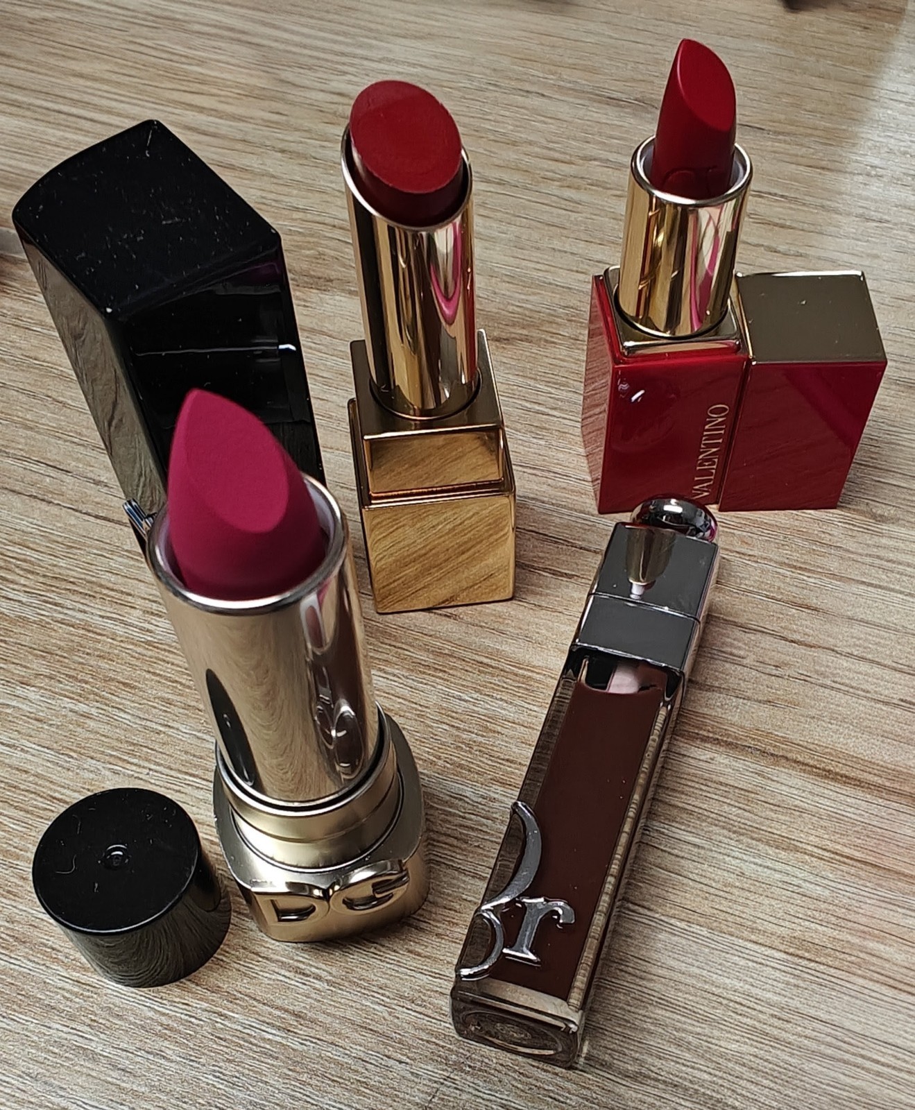 Beauty Bundle Feat: Este Lauder, Tarte, Dior, YSL, Dolce & Gabbana, Armani. New