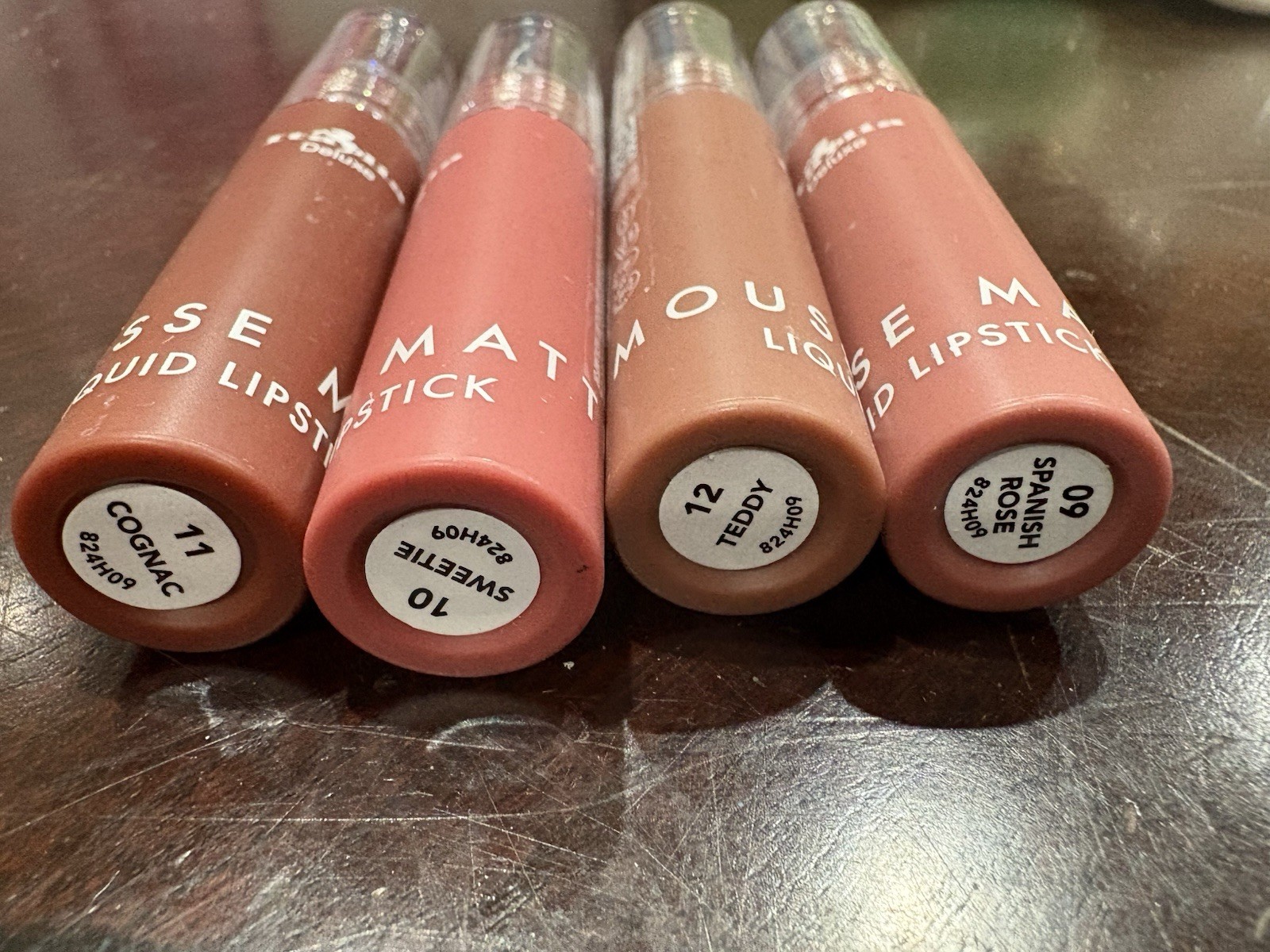 HUGE WHOLESALE LOT OF HIGH END BEAUTY HAIR, TANNING, MAKEUP, LOTION, BATH BODY