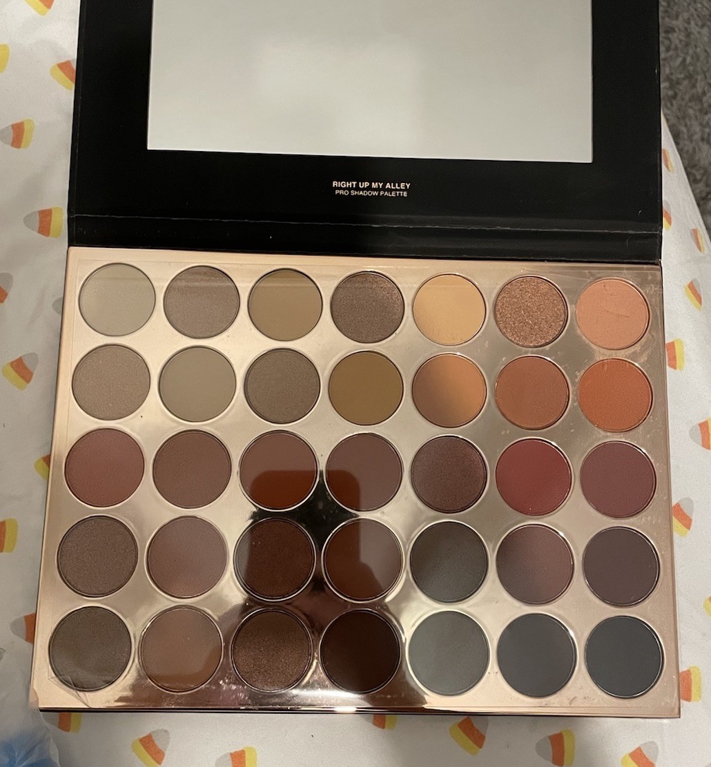 Morphe, Teddy Girl, Kara Beauty, Isaac Mizrahi Makeup Brushes, Eye Shadow Bundle