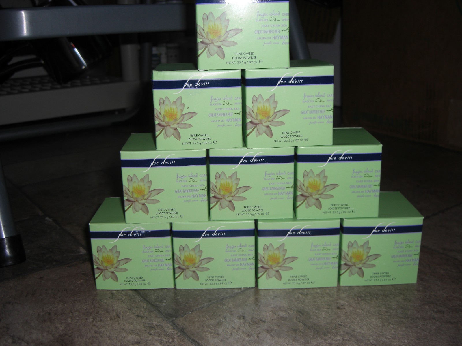 Sue Devitt 500 piece whole sale lot eye shadows, powders, liners foundation