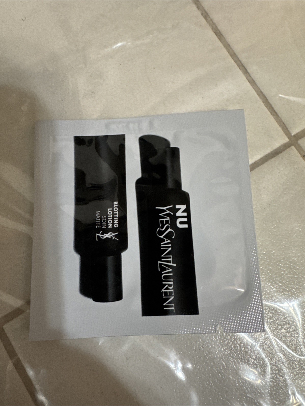 Macys 21pc Beauty Tote & Mixed Travel/Sample Set. NEW!