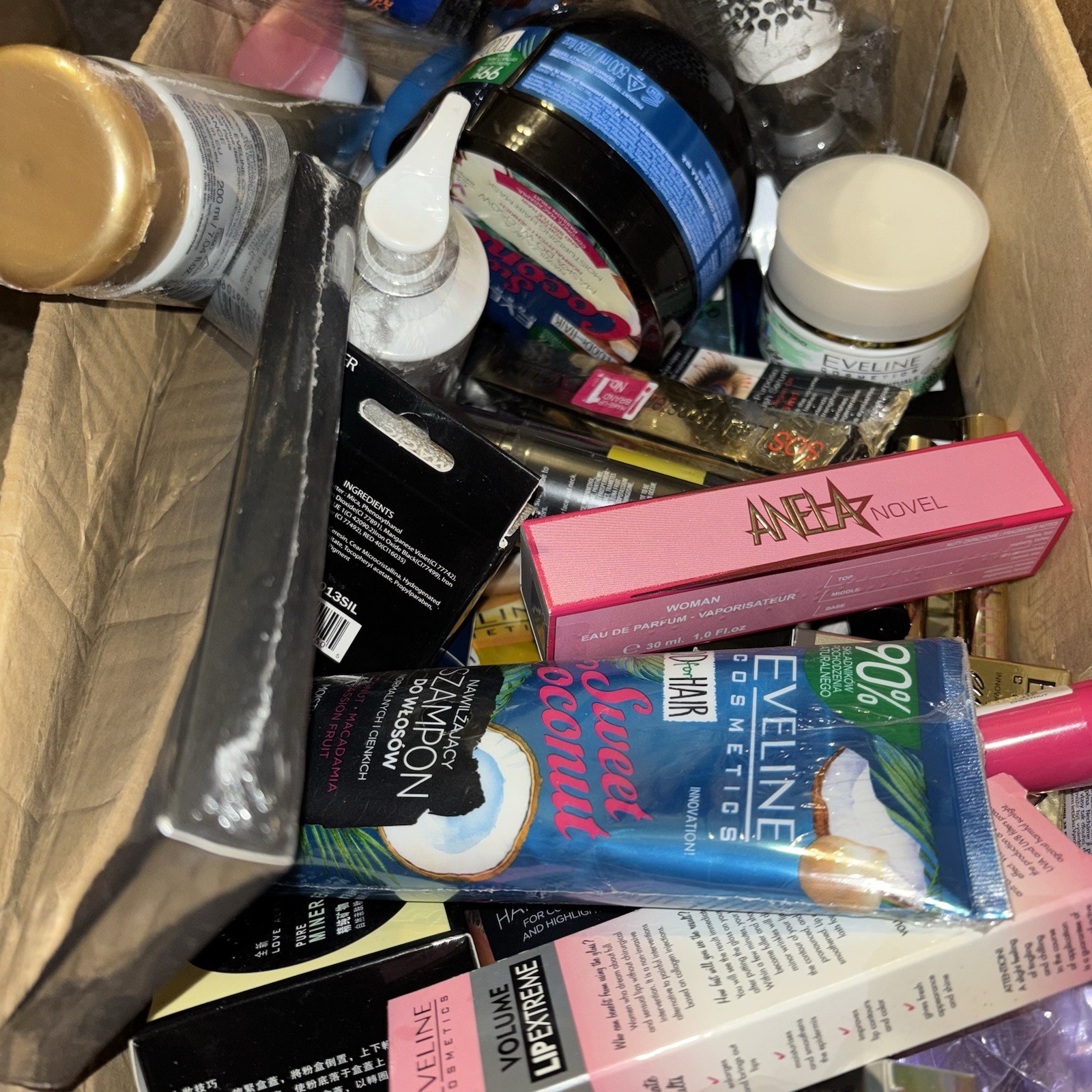 Mystery Beauty Box – 60 Brand New Items – Makeup, Skincare & More!