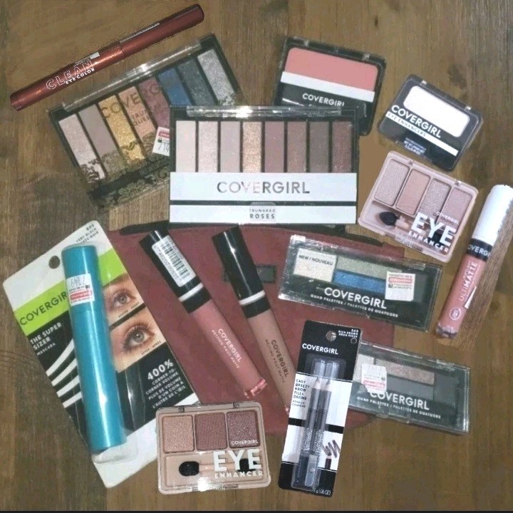 15 Covergirl & Ipsy Makeup Items Bundle – Eyeshadow Lip Color Mascara Blush Lot