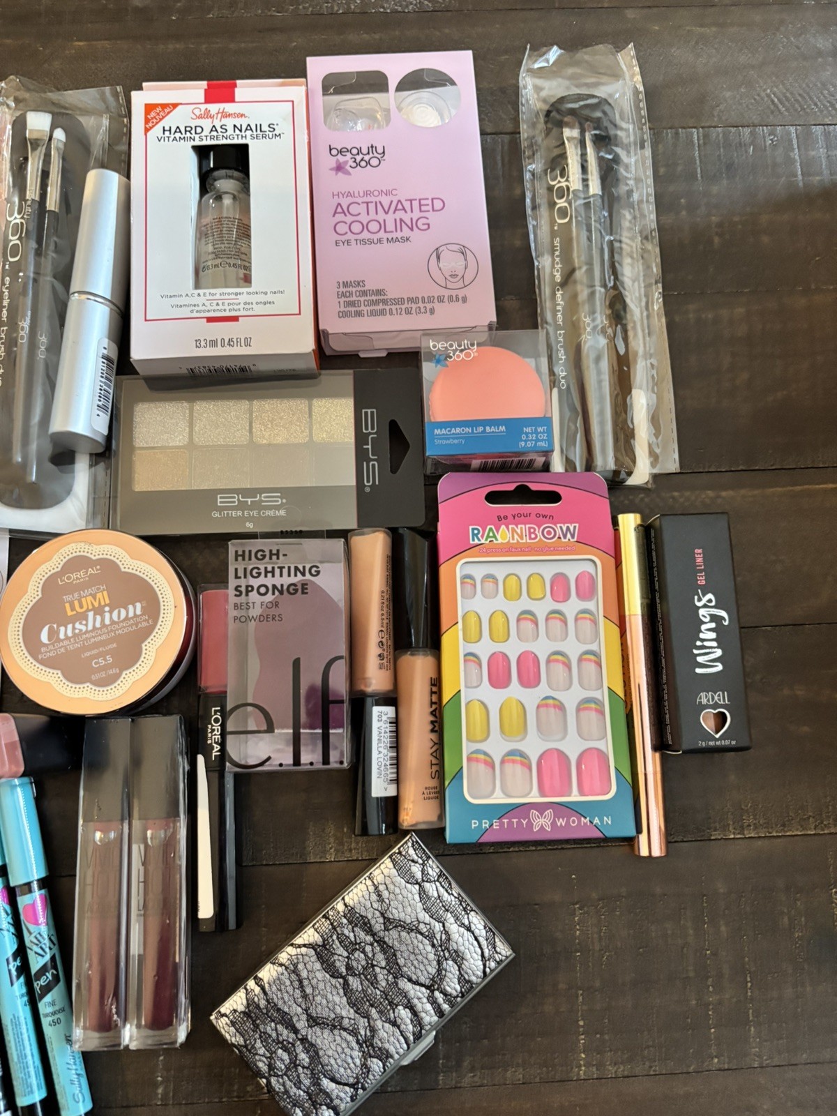 25 Assorted Full Size Mixed Makeup & Beauty Lot- As seen in photos- Box 605