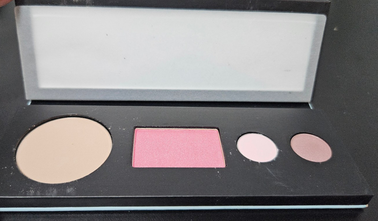 Lancome Dual Finish Matte Buff Blush Subtil Pink Pool Makeup Palette NOS