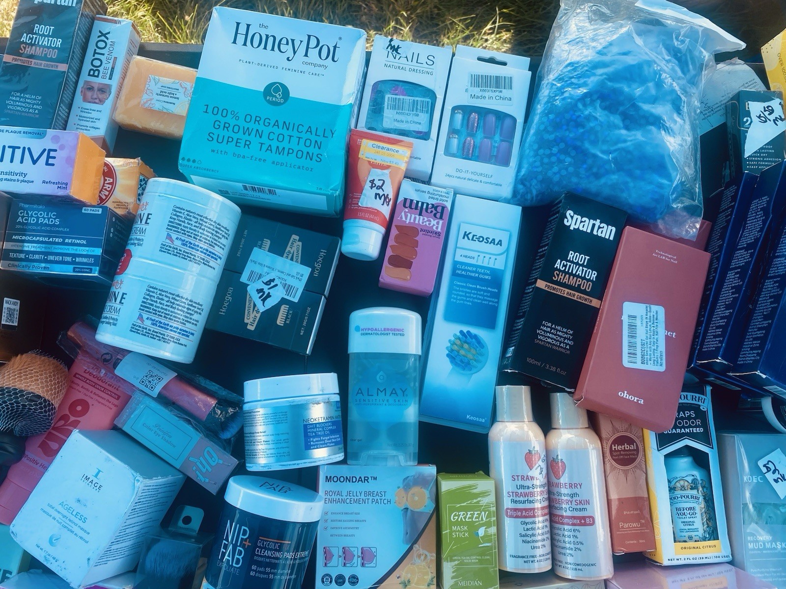 50 Piece Mixed Wholesale Beauty/ skincare Lot