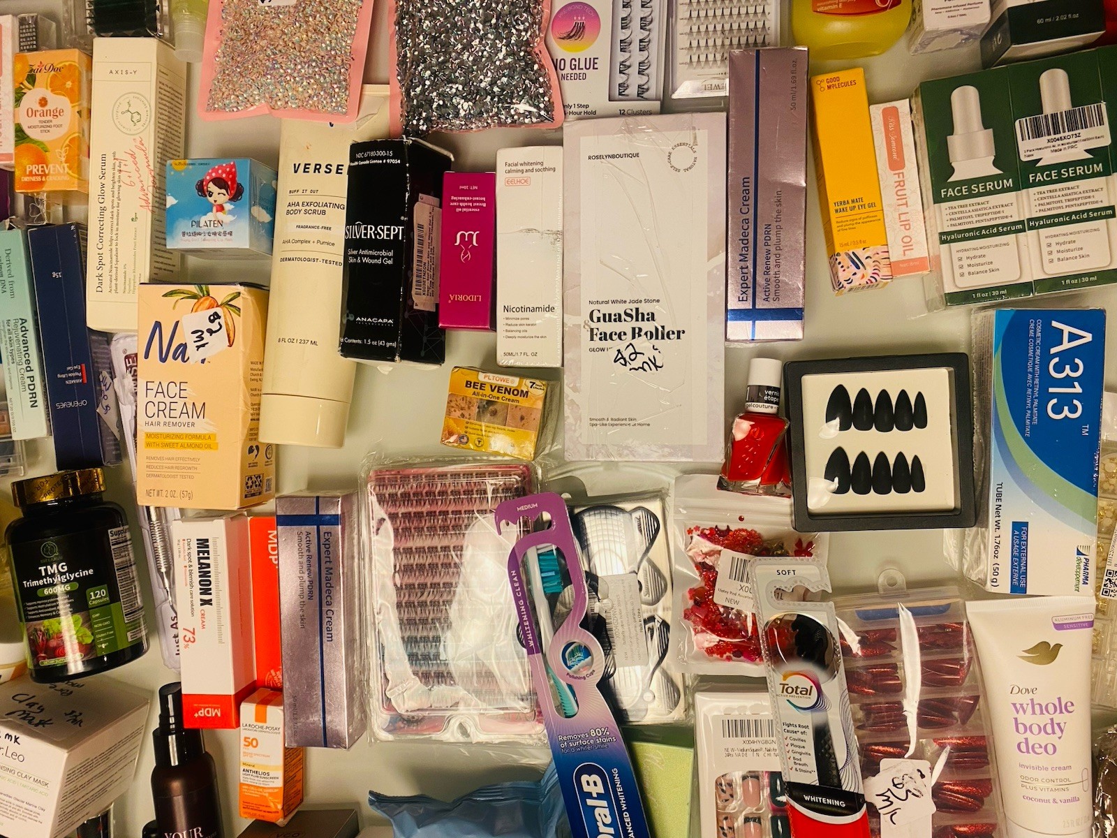 50 Piece Mixed Wholesale Beauty/ skincare Lot