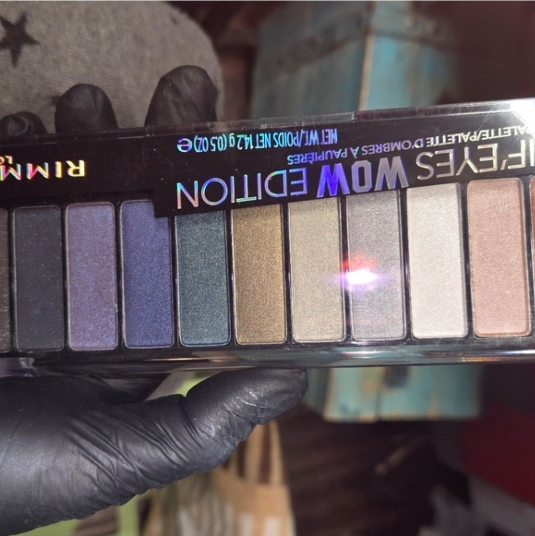 rimmel makeup lot 4 Lipsticks 1 eyeshadow Pallet 3 Highlighters