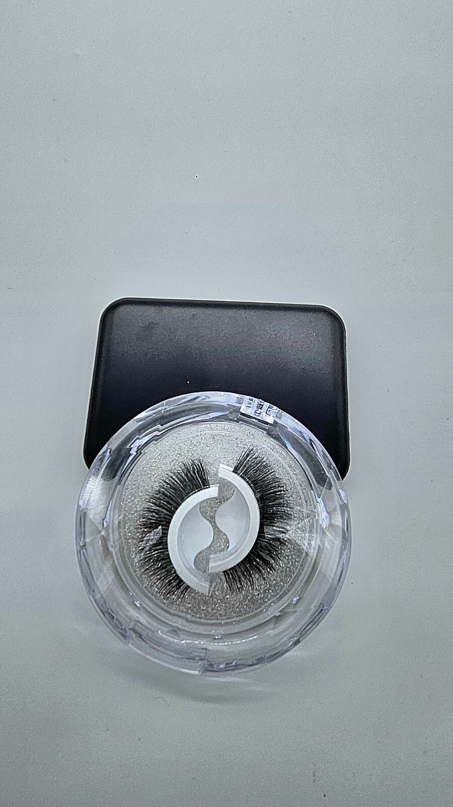 Beauty tools bundle with false eyelashes