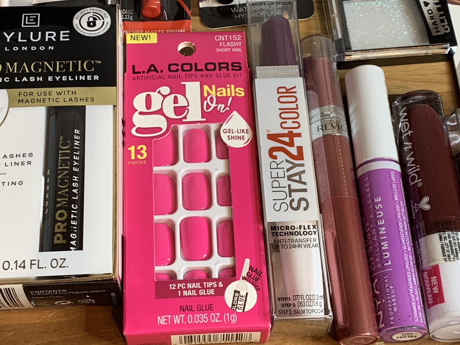 Lot of 26 Makeup DEEP SKIN TONE L’Oreal Maybelline Revlon Wet n Wild SEALED NEW