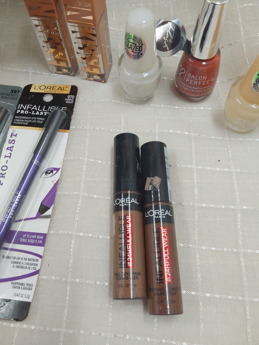 Deluxe Makeup Lot 💄 Assorted Brands & Colors (Milani-Maybelline-ELF-wet N Wild)
