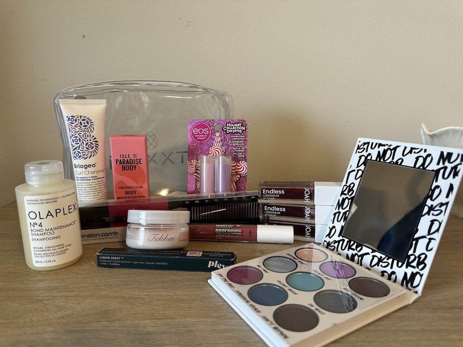 Beauty Bundle Olaplex Briogeo JOAH Nexxt Makeup Bag EOS Isle Paradise 12 Pieces