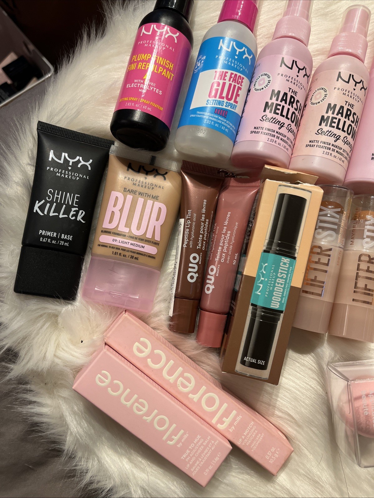 makeup mixed lot: NYX, QUO, Maybelline, Florence CHECK DESCRIPTION