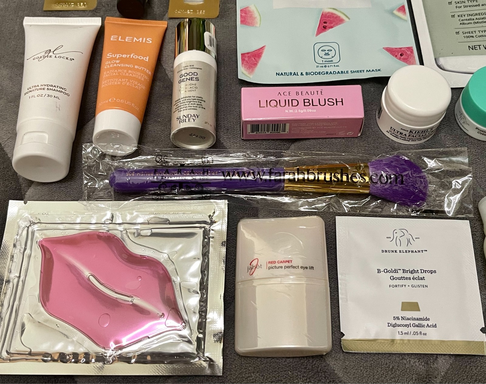 Large UPSCALE Beauty and Skincare Lot for Ladies-GREAT ITEMS! See All Pics/Read