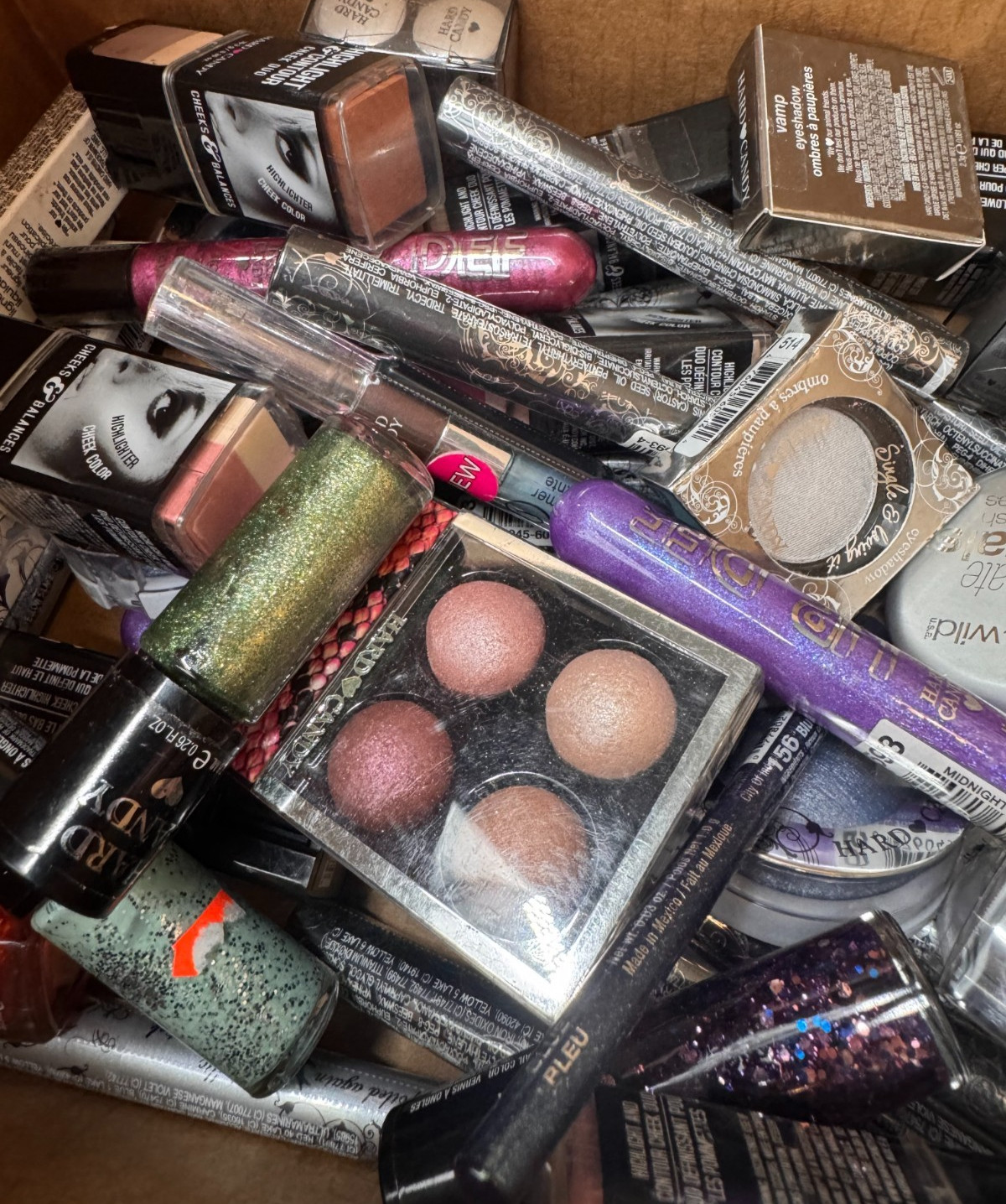 Makeup Hard Candy/ Wet&Wild Eyeshadow Lip Gloss Liner, nail polish – 30pc LOT